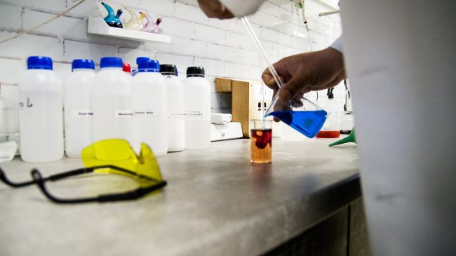 Химия Wieberr, тестування миючего засобу