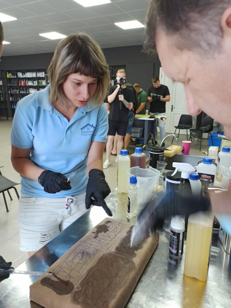 Отримання гранту дозволило відвідати навчання по виведення плям