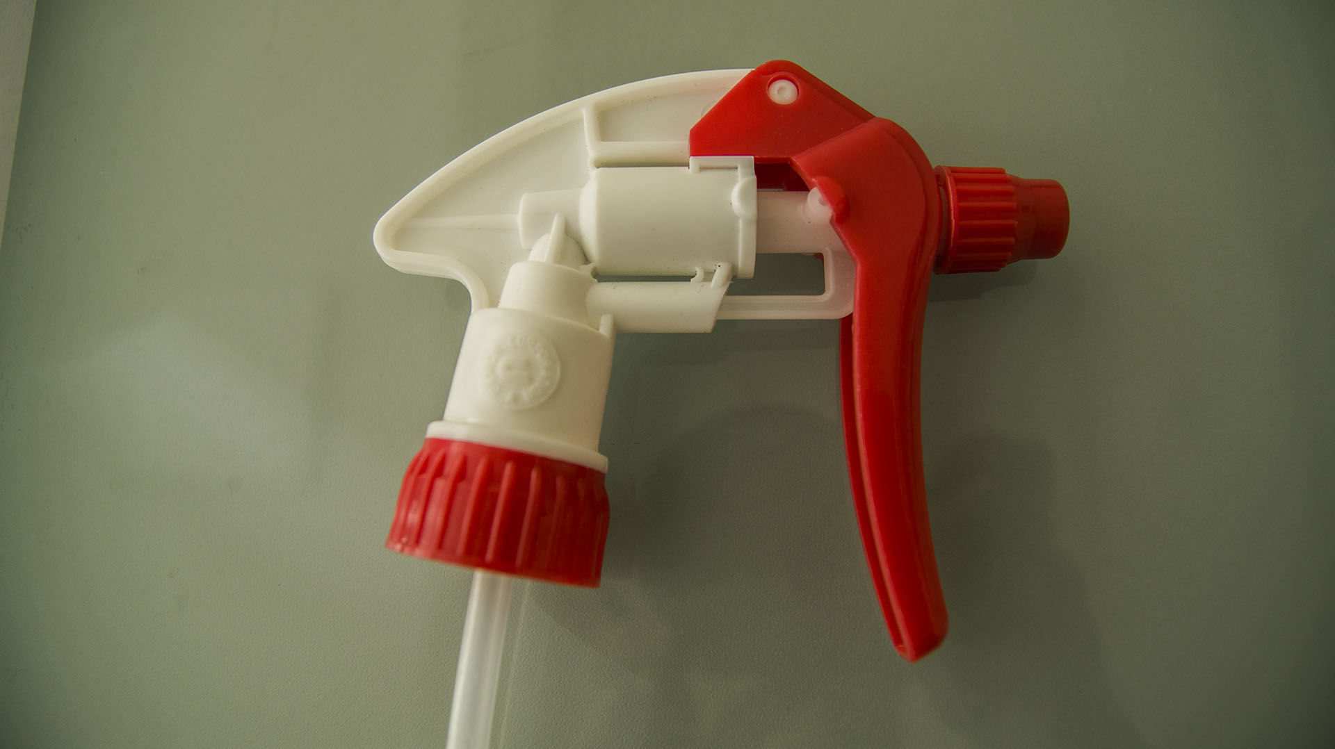 Розпилювач кислотостійкий Красный1-1g Розпилювач кислотостійкий